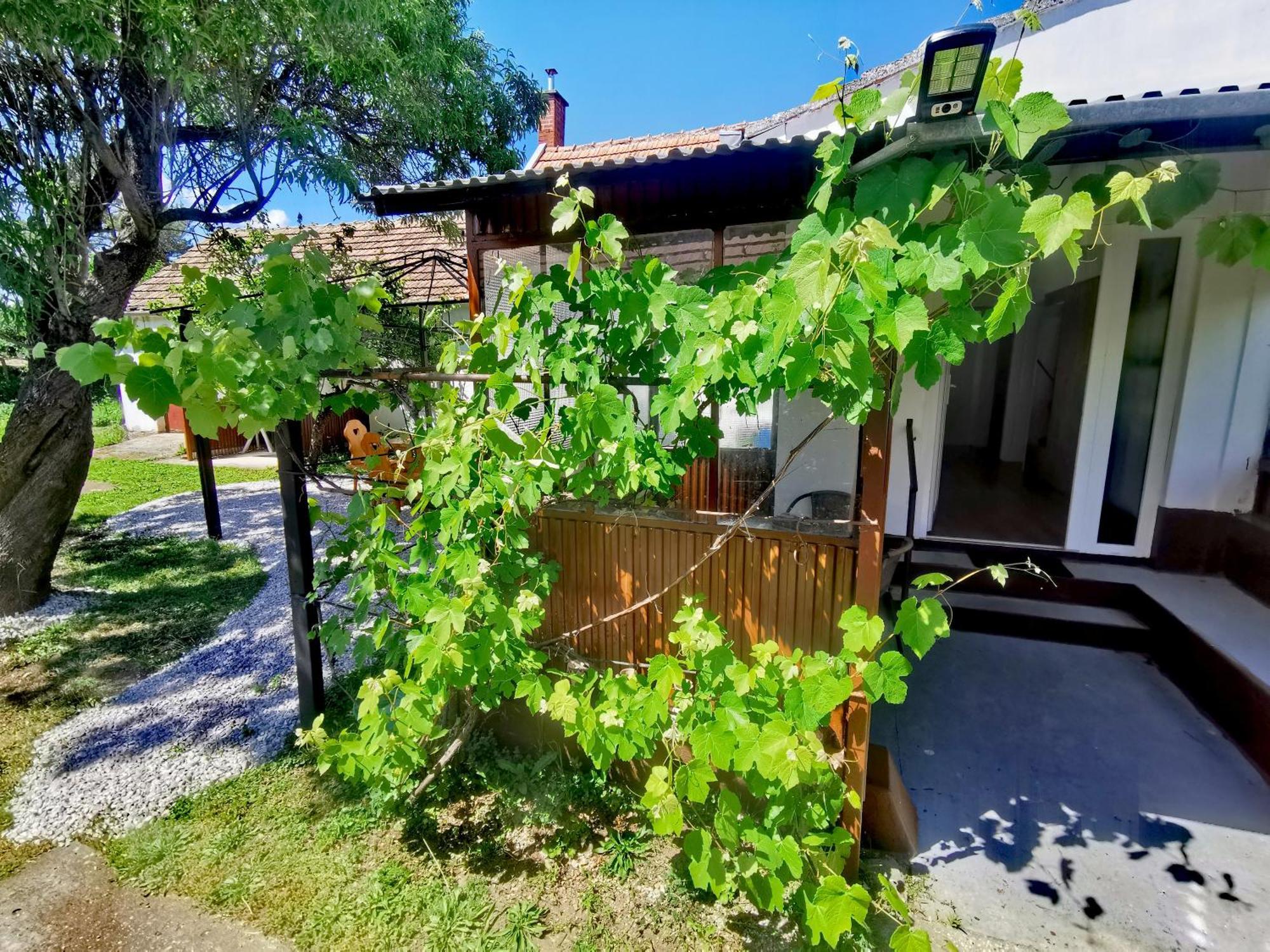 Dolce Weekend Balaton Apartment Balatongyorok Exterior photo